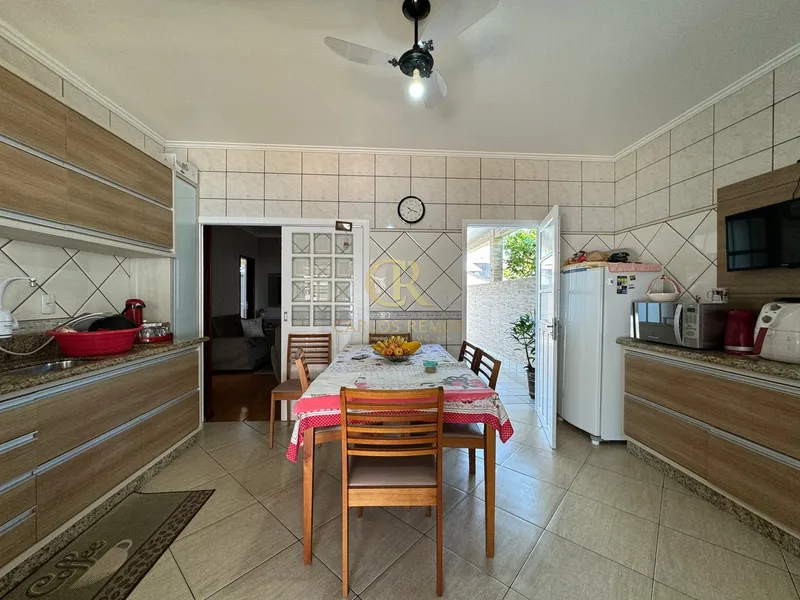 Casa boa no Bairro Mar Grosso, Rua Toledo Pizza: 8ª foto da galeria de imagens do imóvel