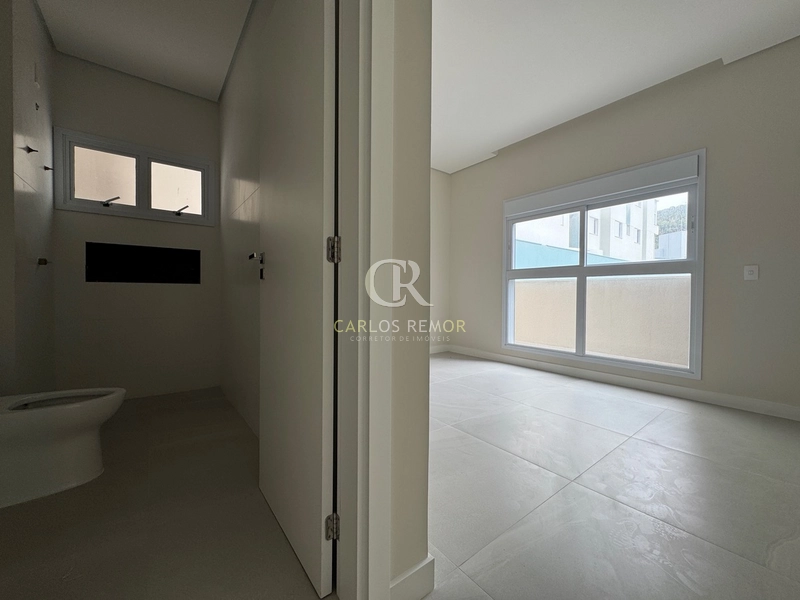 Apartamento Alto Padrão em Laguna/SC - Vista Excepcional para o Mar!: 26ª foto da galeria de imagens do imóvel