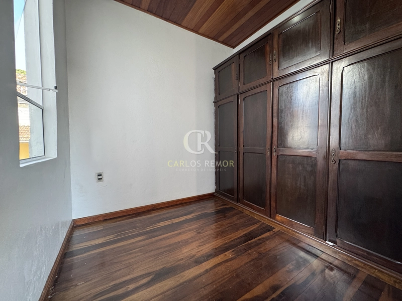 Casa de Dois Andares no Centro Histórico de Laguna/SC - garagem: 15ª foto da galeria de imagens do imóvel