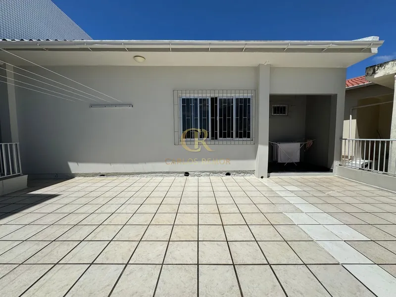 Casa 03 dormitórios de dois andares Progresso: Proximidade a Comércios: 23ª foto da galeria de imagens do imóvel