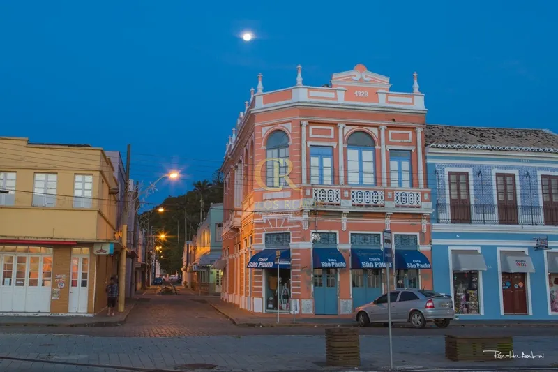 Exclusivo: Prédio Comercial no Centro - Laguna/SC: 1ª foto da galeria de imagens do imóvel