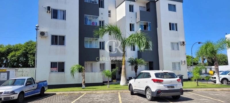 Apartamento Térreo no Cond. Porto dos Açores 2 quartos