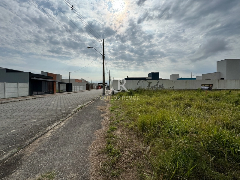 Terreno esquina 200 mil no Jardim América III: 2ª foto da galeria de imagens do imóvel