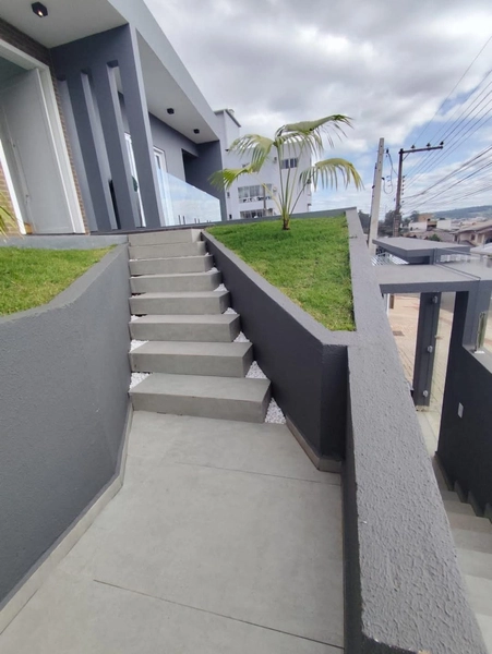 Casa de Alto Padrão no Bairro Cristo Rei Próx ao Shopping: 3ª foto da galeria de imagens do imóvel