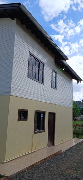 OPORTUNIDADE: Linda Casa de Dois Pisos à Venda em Guatambu/SC: 3ª foto da galeria de imagens do imóvel