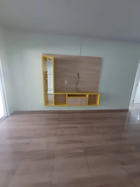 Linda Casa Geminada de Esquina à Venda – Bairro Desbravador Vila Real: 2ª foto da galeria de imagens do imóvel