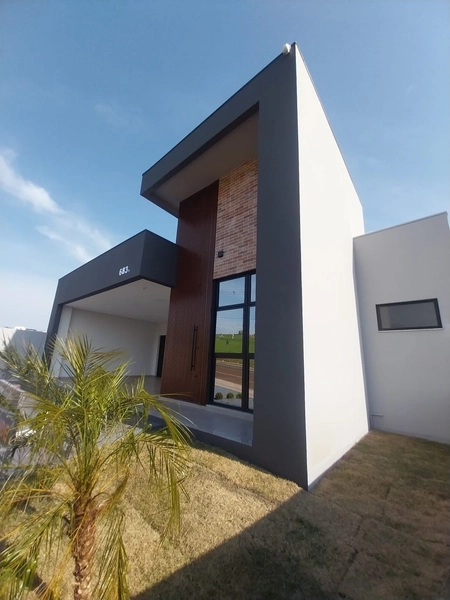 Casa à Venda no Bairro Vederti – Chapecó/SC: 3ª foto da galeria de imagens do imóvel