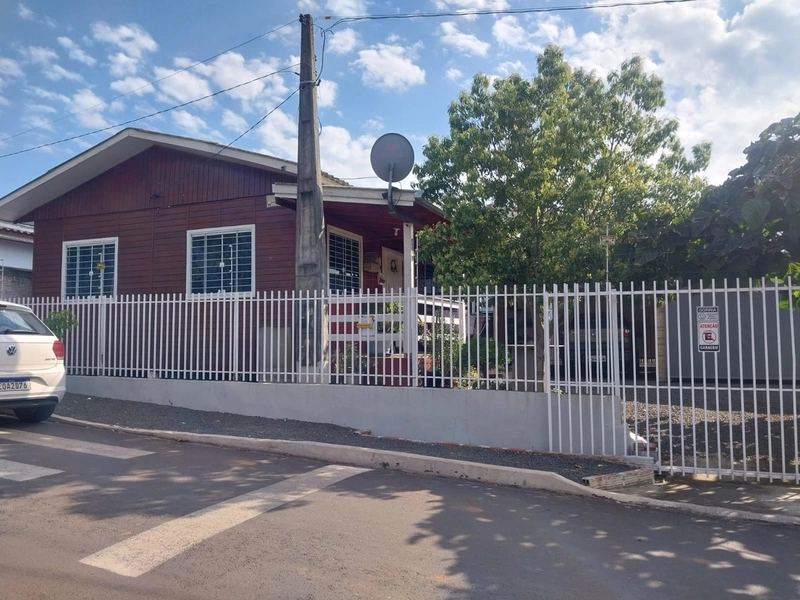 Casa à Venda no Bairro Santo Antônio – Chapecó/SC: 3ª foto da galeria de imagens do imóvel