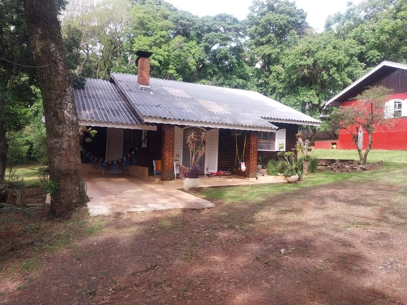 Condomínio Fechado Particular com quatro casas em Chapecó-SC: 3ª foto da galeria de imagens do imóvel