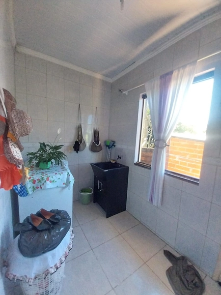 Casa em alvenaria em um terreno de esquina!: 9ª foto da galeria de imagens do imóvel