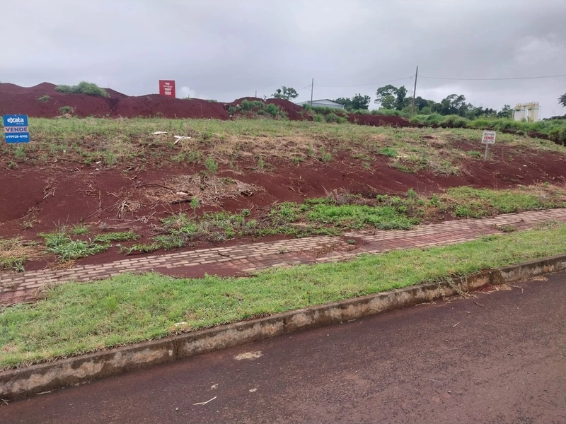 Terreno no Bairro Dom Leonardo - Chapecó-SC: 3ª foto da galeria de imagens do imóvel
