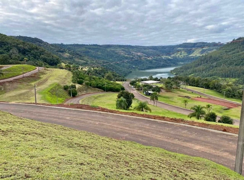 Terreno a Venda no Condomínio “Casas da Montanha” em Chapecó-SC