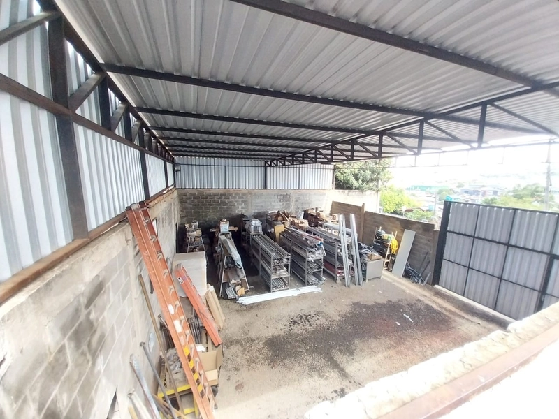 Casa e Barracão em pré-moldado a Venda no Bairro Lider - Chapecó-SC: 2ª foto da galeria de imagens do imóvel