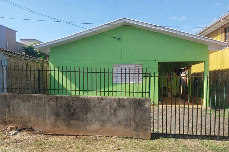 Duas Casas a venda sobre um terreno de 200,00 m² no Bairro Efapi.