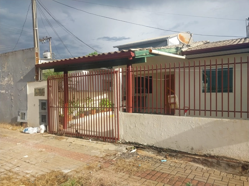 Casa á venda Bairro Antonio - Chapecó-SC: 1ª foto da galeria de imagens do imóvel