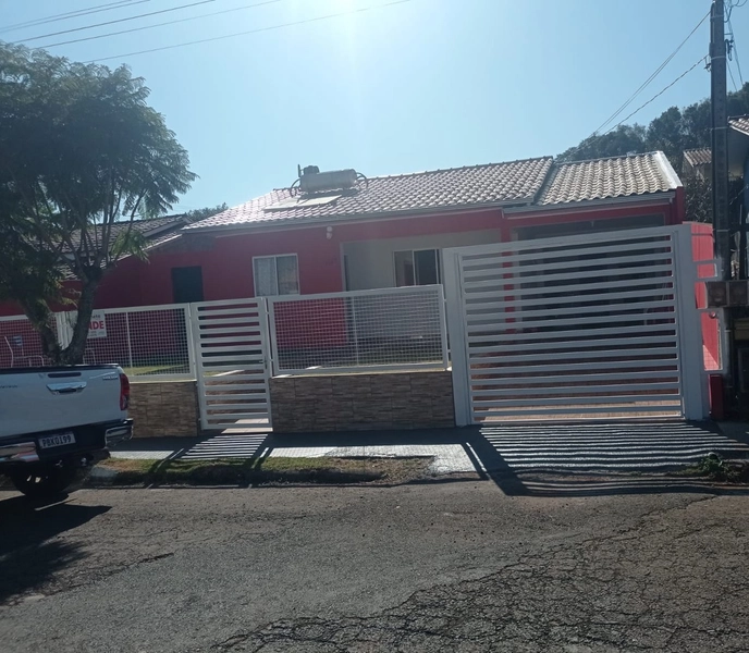 CASA + KITNET a venda no Bairro Bela Vista – Pinhalzinho-SC: 2ª foto da galeria de imagens do imóvel