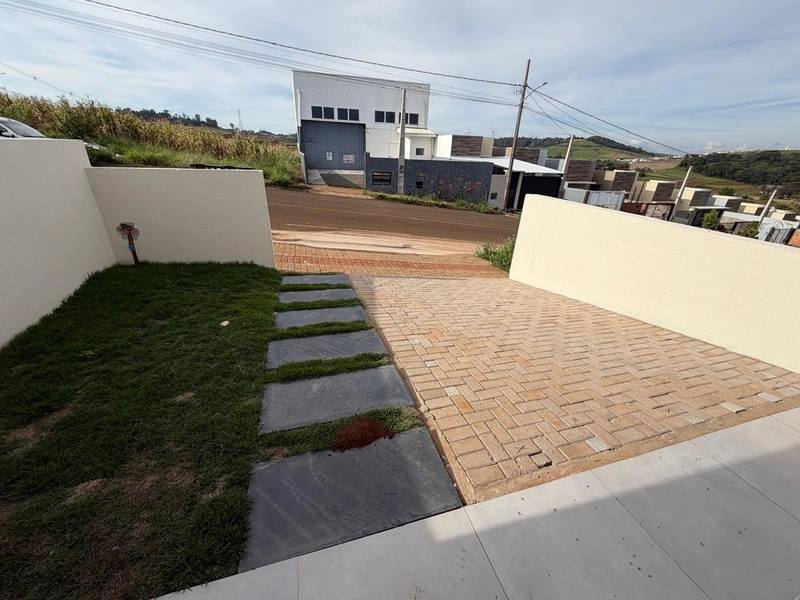 : 2ª foto da galeria de imagens do imóvel