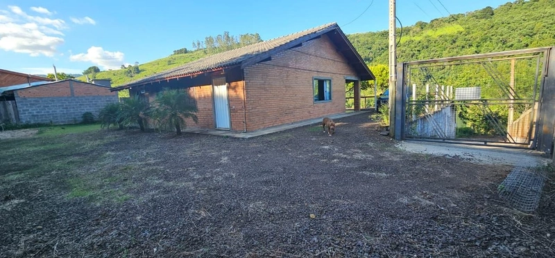 CASA DO LAGO À VENDA EM ARVOREDO/SC: 4ª foto da galeria de imagens do imóvel