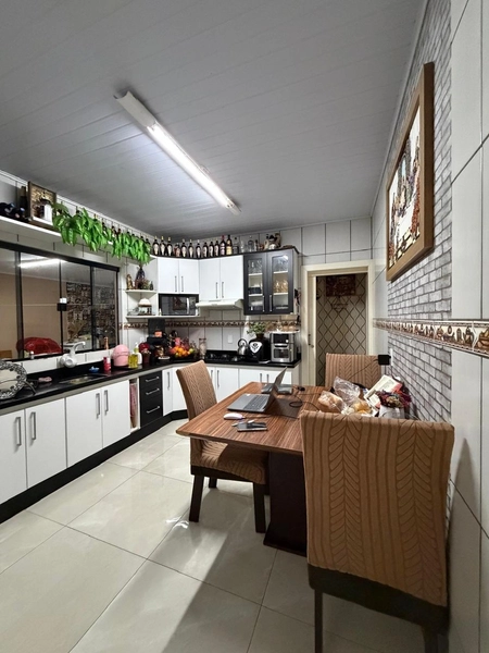 CASA À VENDA EM CHAPECÓ/SC – LOTEAMENTO SABRINA /BAIRRO TREVO: 2ª foto da galeria de imagens do imóvel