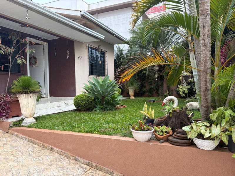 CASA À VENDA EM CHAPECÓ/SC – LOTEAMENTO SABRINA /BAIRRO TREVO: 1ª foto da galeria de imagens do imóvel