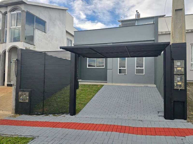 CASA À VENDA – BAIRRO DESBRAVADOR