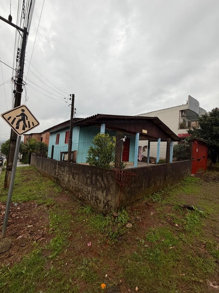 CASA À VENDA – EFAPI | LOTEAMENTO ELIAS GALLON – CHAPECÓ/SC  Excelente: 6ª foto da galeria de imagens do imóvel