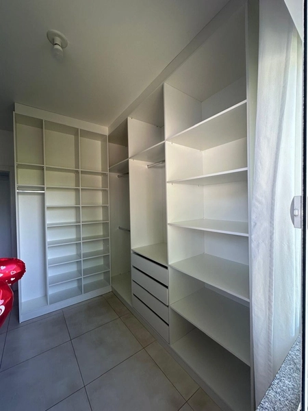 VENDE-SE CASA GEMINADA SEMI MOBILIADA COM PISCINA – VEDERTI / CHAPECÓ/: 5ª foto da galeria de imagens do imóvel