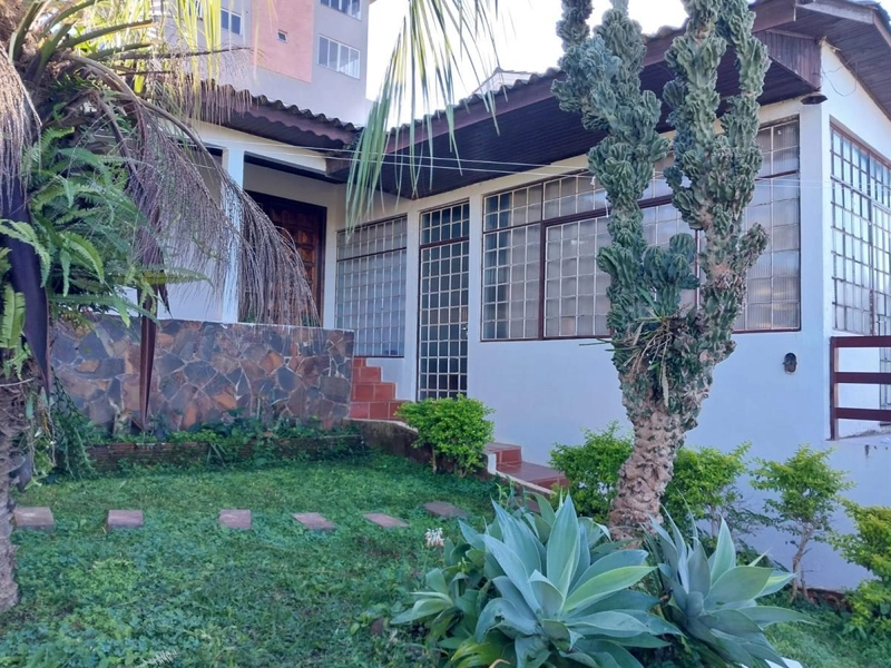 Casa para Venda em Chapecó / SC no bairro Santa Maria: 3ª foto da galeria de imagens do imóvel