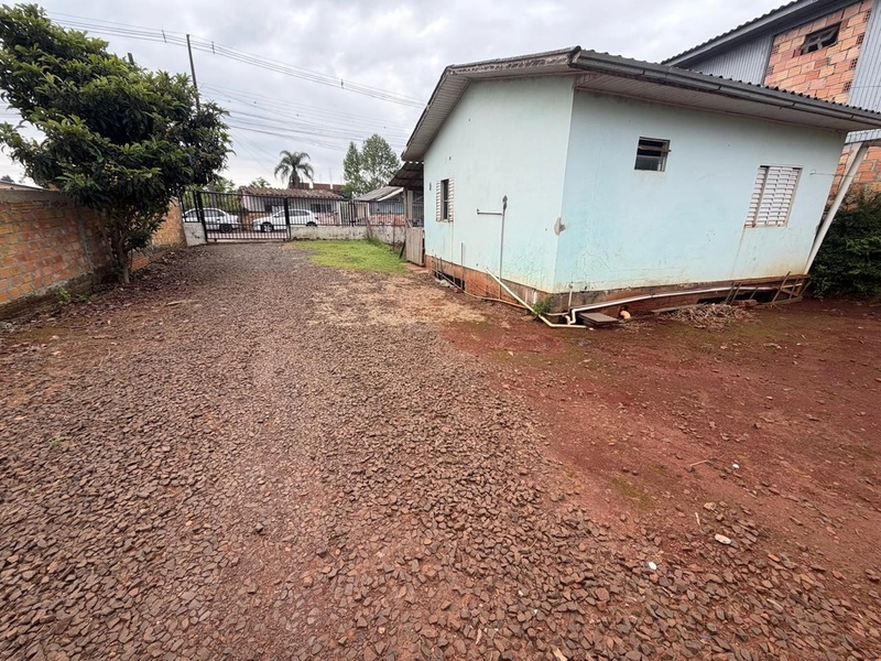 TERRENO COM 2 CASAS À VENDA – BAIRRO PINHEIRINHO | CHAPECÓ/SC: 3ª foto da galeria de imagens do imóvel