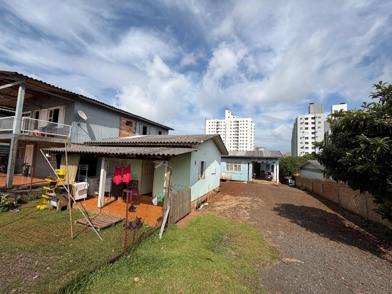 TERRENO COM 2 CASAS À VENDA – BAIRRO PINHEIRINHO | CHAPECÓ/SC: 6ª foto da galeria de imagens do imóvel
