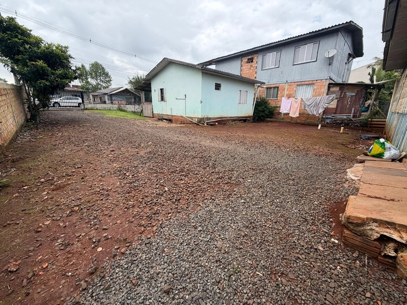 TERRENO COM 2 CASAS À VENDA – BAIRRO PINHEIRINHO | CHAPECÓ/SC: 4ª foto da galeria de imagens do imóvel