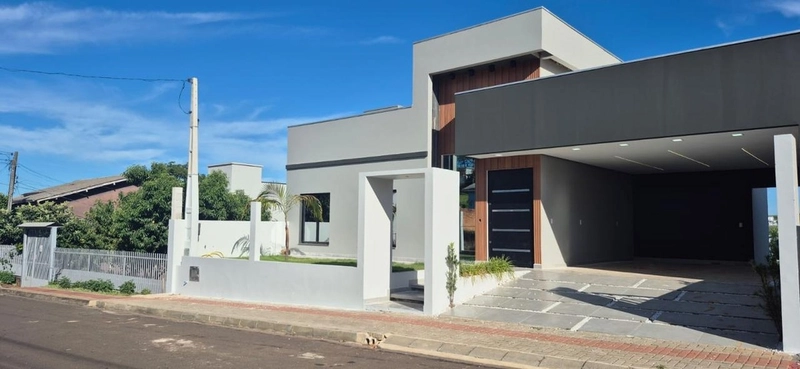 CASA DE ALTO PADRÃO À VENDA – VILA REAL  - CHAPECÓ – SC: 2ª foto da galeria de imagens do imóvel