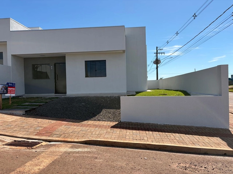 CASA GEMINADA DE ESQUINA À VENDA - BAIRRO  EFAPI – CHAPECÓ/SC: 2ª foto da galeria de imagens do imóvel