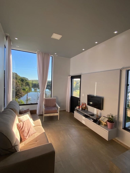 CASA À VENDA NO RESIDENCIAL ESPELHO DAS ÁGUAS – CHAPECÓ/SC: 4ª foto da galeria de imagens do imóvel