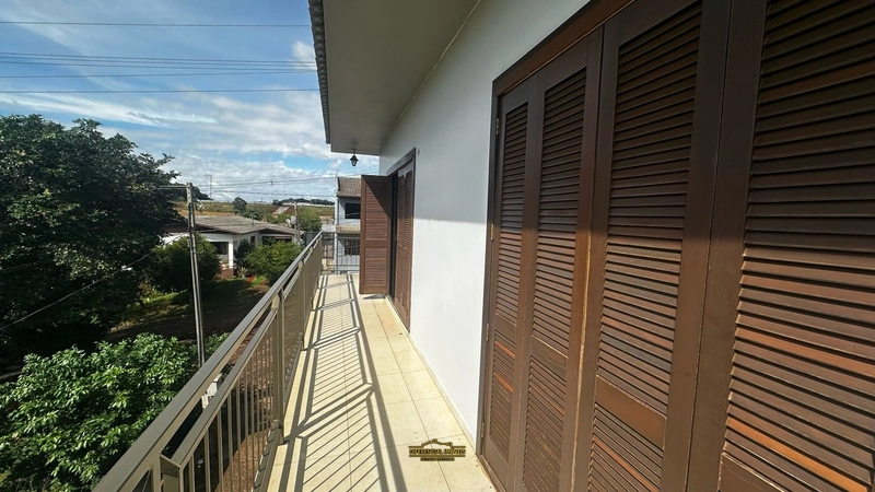 CASA NA AVENIDA BRASIL: 14ª foto da galeria de imagens do imóvel