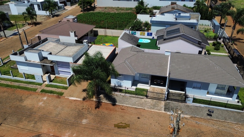 LINDO IMÓVEL NO BAIRRO HERMANY: 3ª foto da galeria de imagens do imóvel