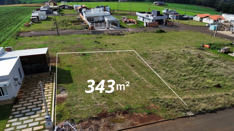 TERRENO À VENDA: 1ª foto da galeria de imagens do imóvel