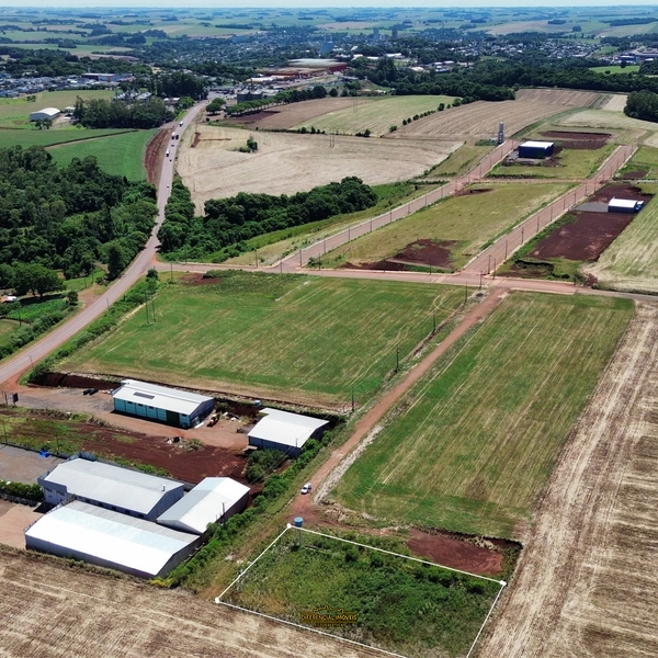 Terreno à venda: 2ª foto da galeria de imagens do imóvel