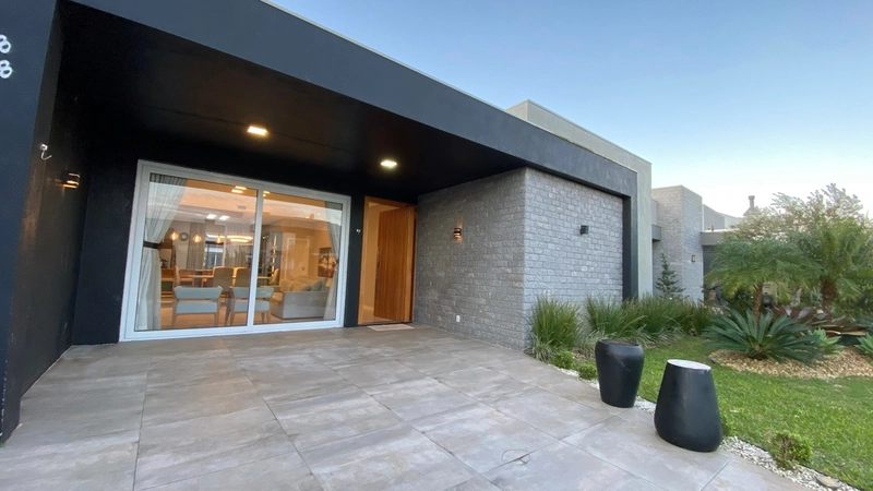 EXCELENTE CASA TÉRREA: 1ª foto da galeria de imagens do imóvel