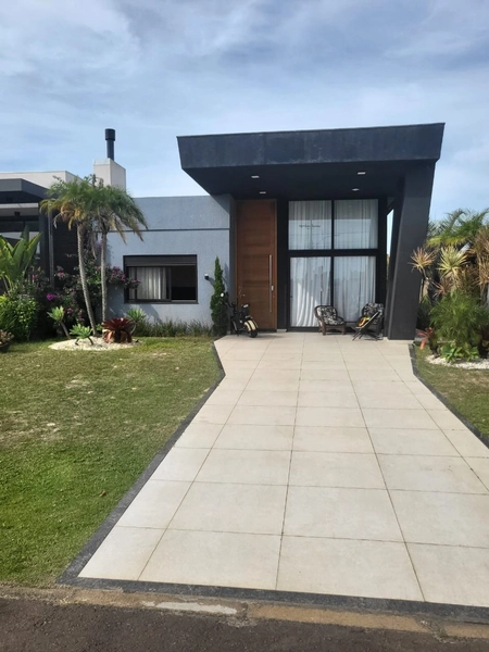CASA TÉRREA À VENDA!: 1ª foto da galeria de imagens do imóvel