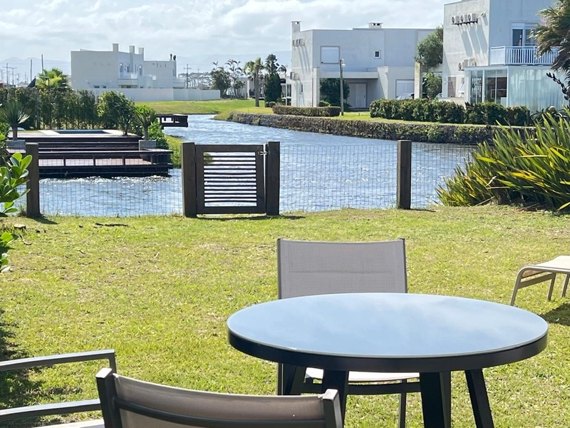 Sobrado à beira lago!: 43ª foto da galeria de imagens do imóvel