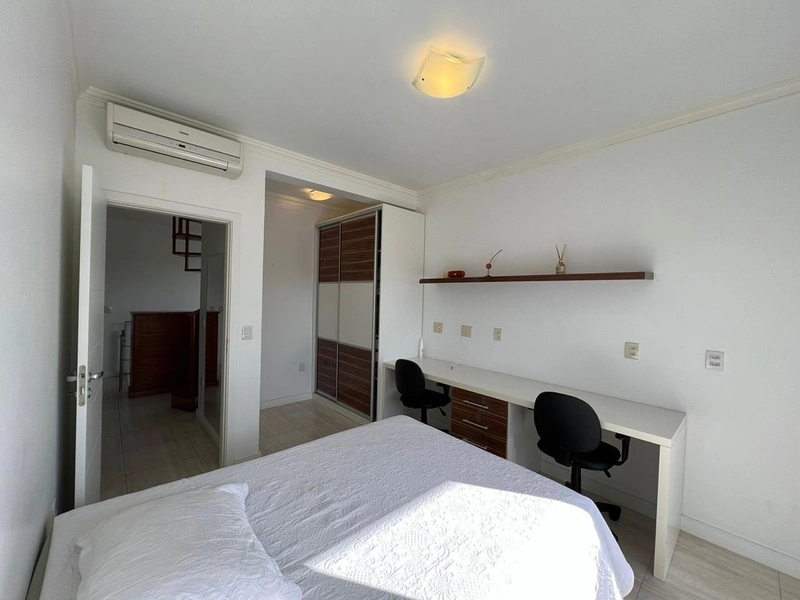 CASA FUNDOS ÁREA VERDE CONDOMINIO RIVIERA!: 27ª foto da galeria de imagens do imóvel