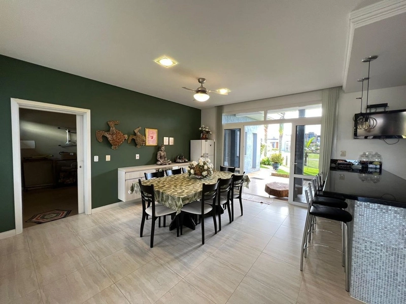 CASA FUNDOS ÁREA VERDE CONDOMINIO RIVIERA!: 6ª foto da galeria de imagens do imóvel