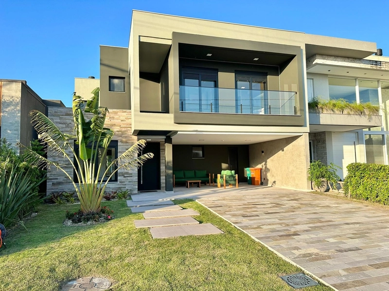 SOBRADO Á VENDA, MOBILIADO E DECORADO!: 1ª foto da galeria de imagens do imóvel