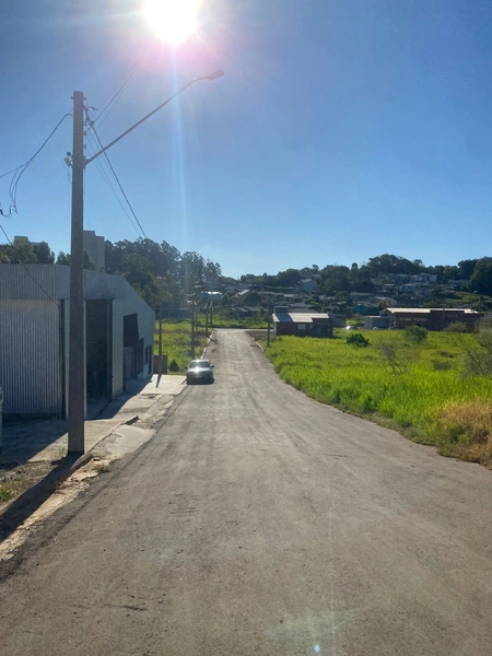 VENDE-SE TERRENO: 2ª foto da galeria de imagens do imóvel