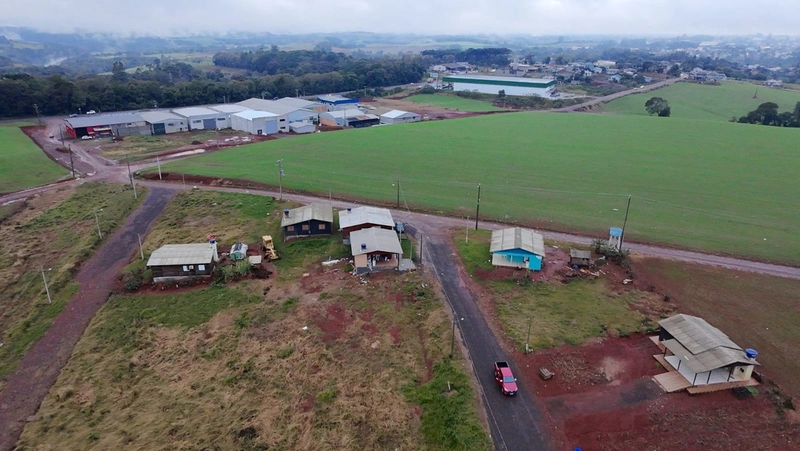 VENDE-SE TERRENO EM SEBERI: 3ª foto da galeria de imagens do imóvel