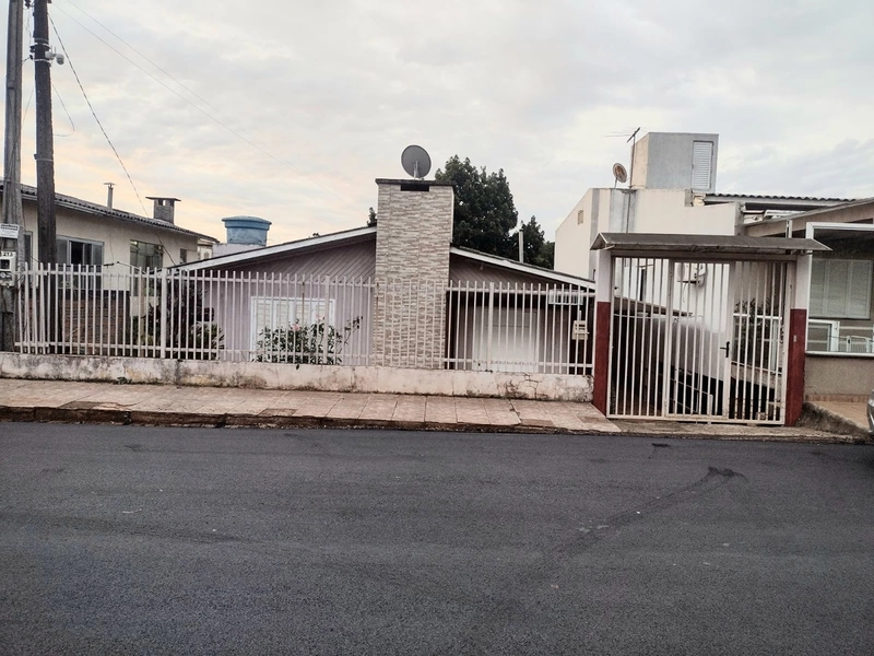 VENDE-SE CASA EM SEBERI