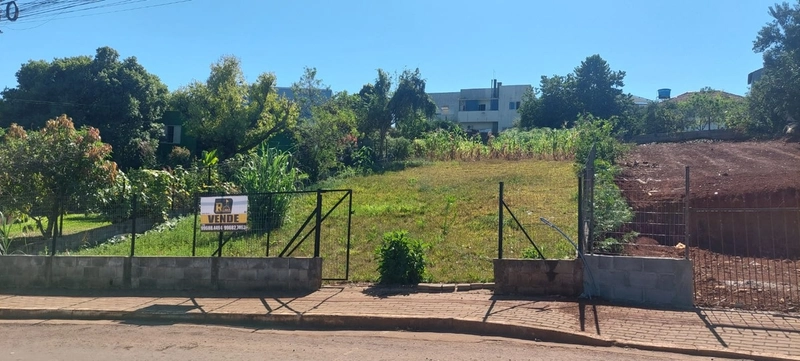 VENDE-SE AMPLO TERRENO EM SEBERI: 1ª foto da galeria de imagens do imóvel