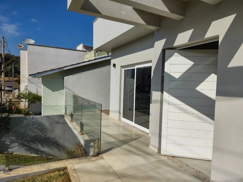 Vende-se casa em Frederico Westphalen: 16ª foto da galeria de imagens do imóvel