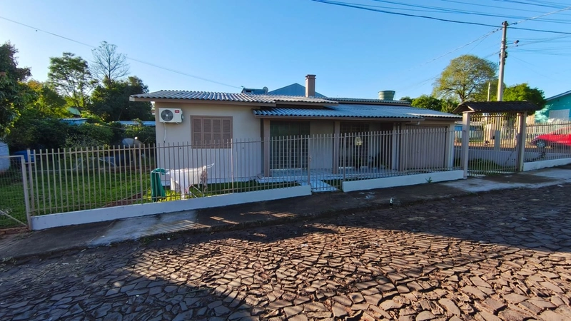 Vende-se casa: 6ª foto da galeria de imagens do imóvel